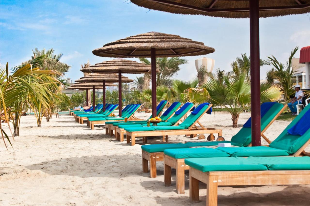 Sahara Beach Resort & Spa Sharjah Eksteriør billede Beach at Jumeirah Beach Hotel