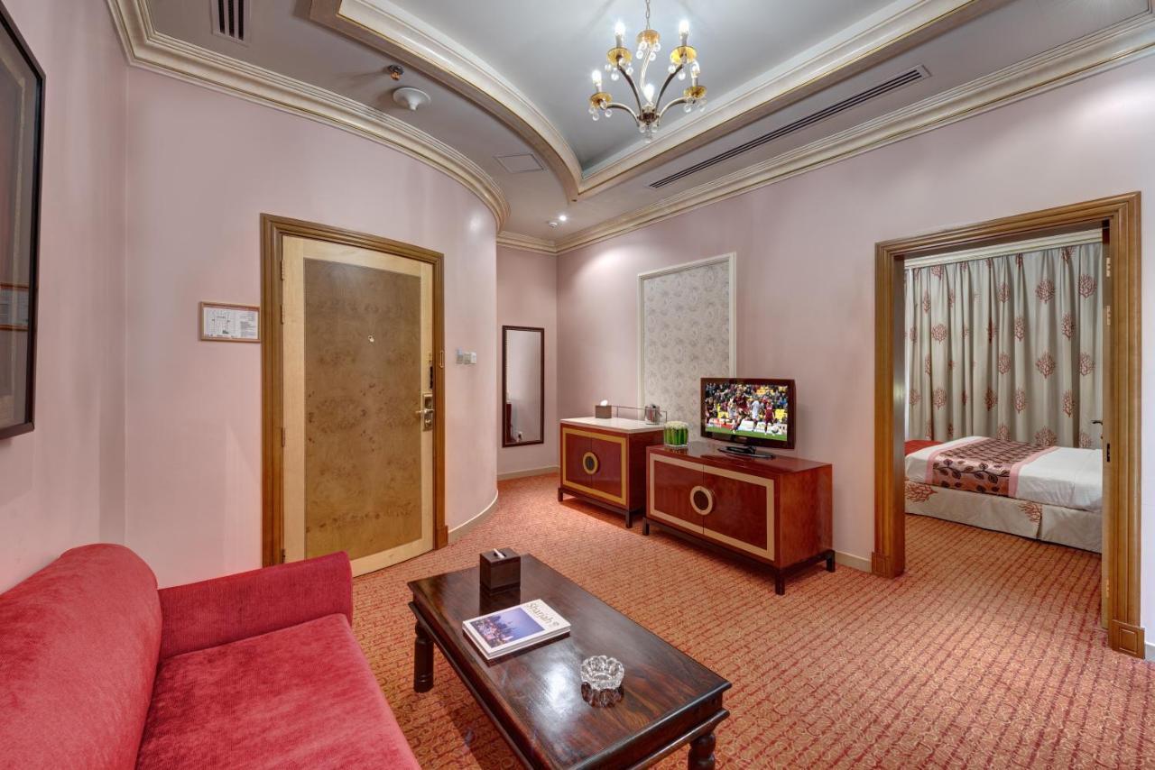 Sahara Beach Resort & Spa Sharjah Eksteriør billede Suite