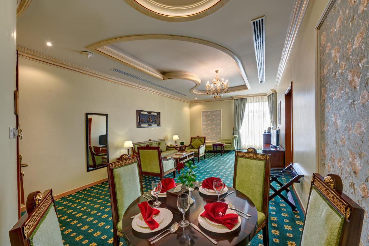 Sahara Beach Resort & Spa Sharjah Eksteriør billede Suite