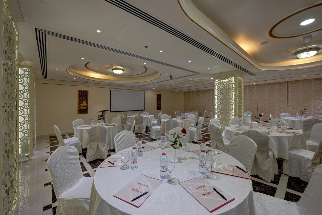 Sahara Beach Resort & Spa Sharjah Eksteriør billede The ballroom