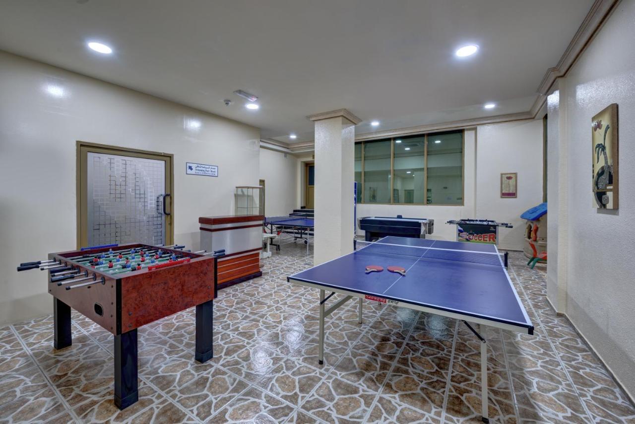 Sahara Beach Resort & Spa Sharjah Eksteriør billede Recreation room